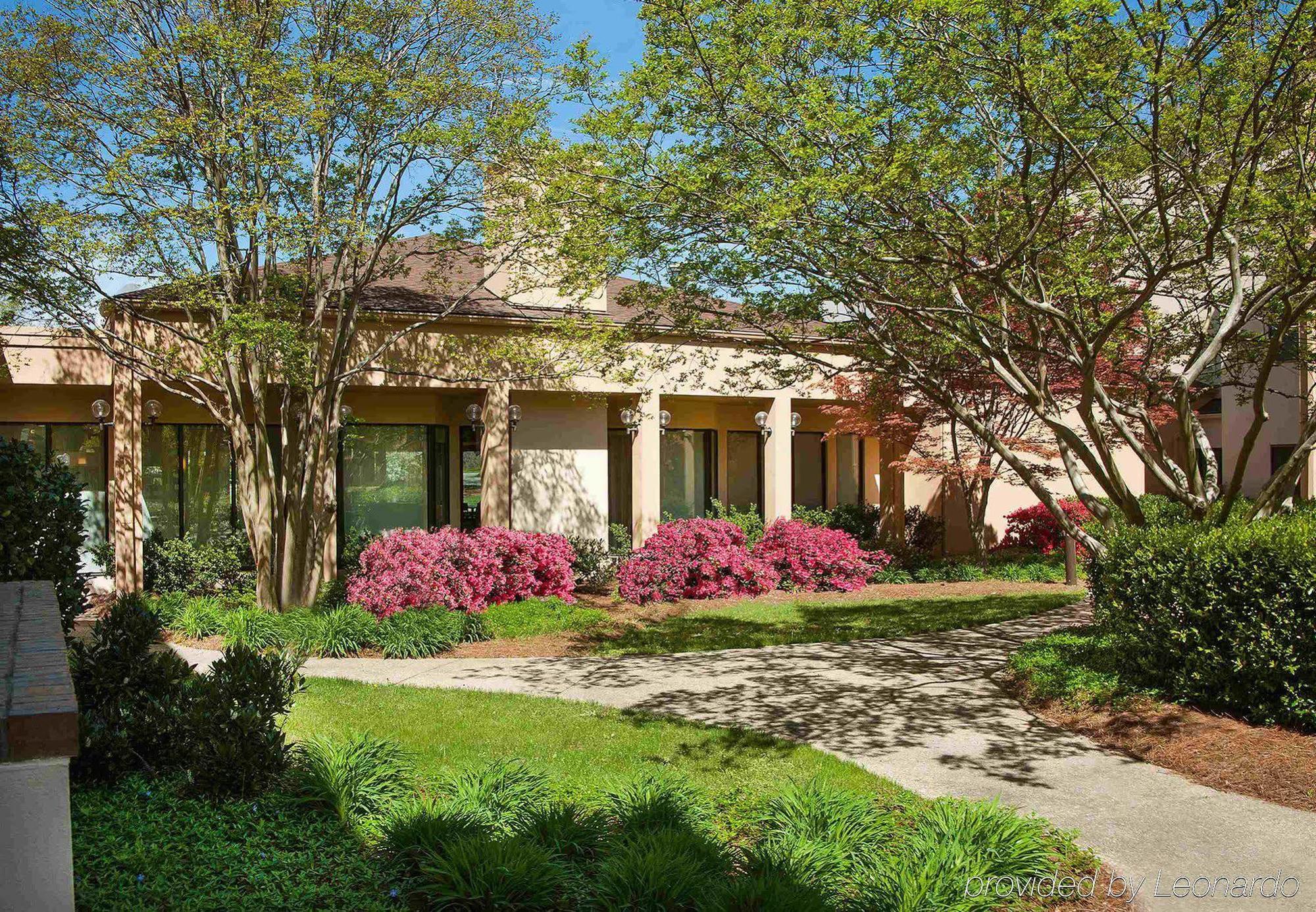 Hotel Courtyard Charlotte Arrowood Zewnętrze zdjęcie